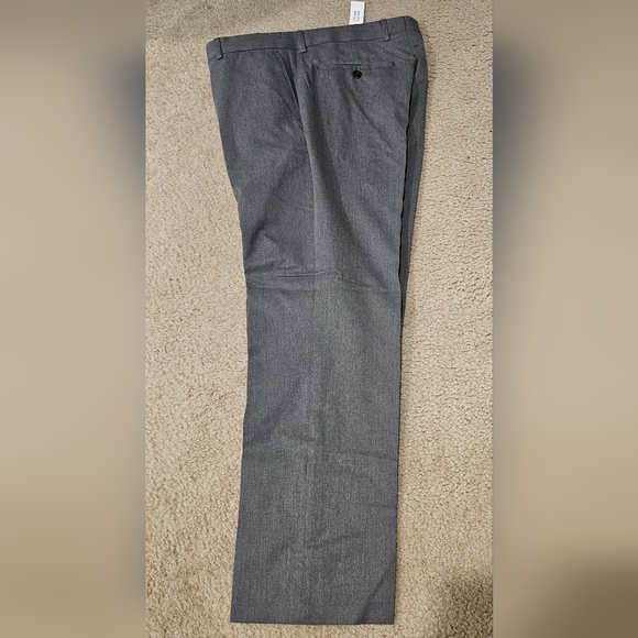 Banana Republic Men's Tailored Slim Slacks Gray 36 x 30 NWT - Picture 2 of 4